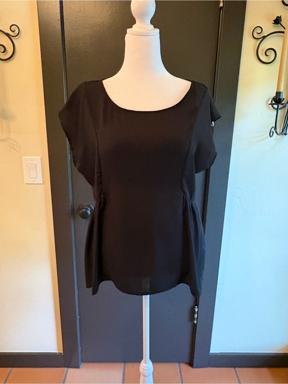 Bar III Black Scoop Neck Short Sleeve Blouse